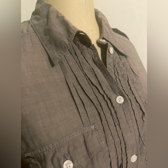 Esprit Women’s Gray Button Down Long Sleeve Shirt - Unique Stitching | Size 12 - Picture 4 of 9
